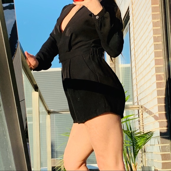 Forever 21 Long Sleeves V-Neck Black Classy Romper - Picture 11 of 15